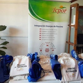 Parte del material de las jornadas de formación de ICPORSoria.