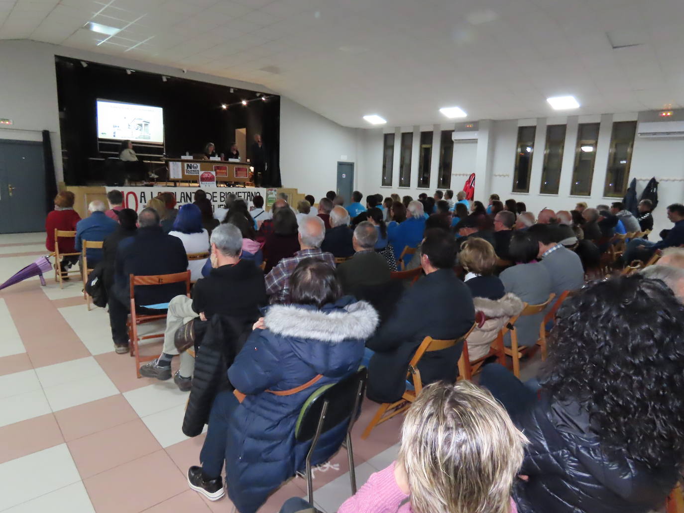 La Asociación de Vecinos de Babilafuente acentúa su lucha contra la planta de biometano