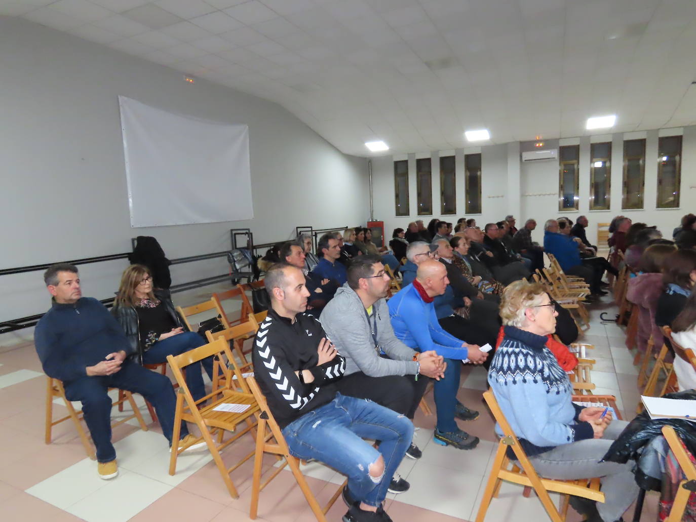 La Asociación de Vecinos de Babilafuente acentúa su lucha contra la planta de biometano