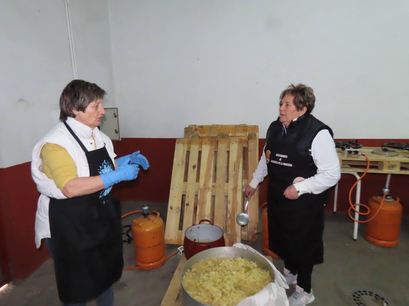 Cocido para celiacos en la X Matanza típica de Aldeaseca de la Frontera