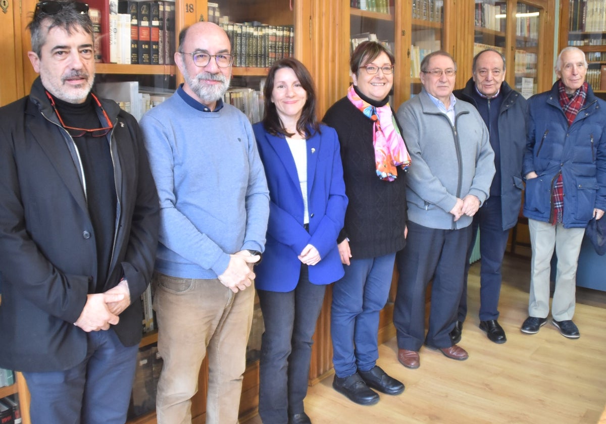 Integrantes del Centro de Estudios Bejaranos, esta mañana de sábado en el Casino Obrero de Béjar.