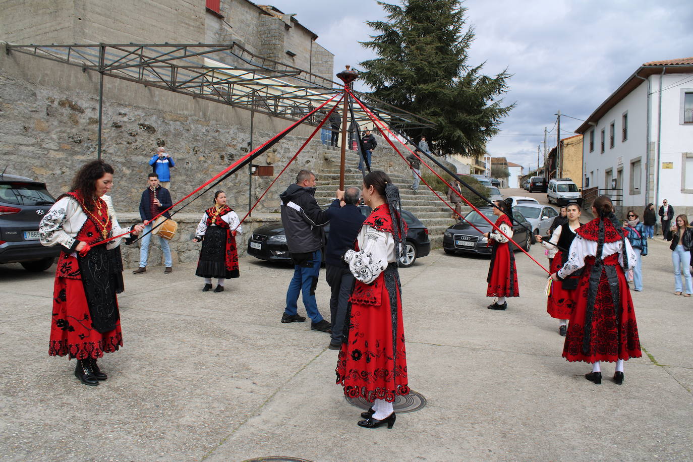 Valdefuentes de Sangusín disfruta de un animado fin de semana matancero