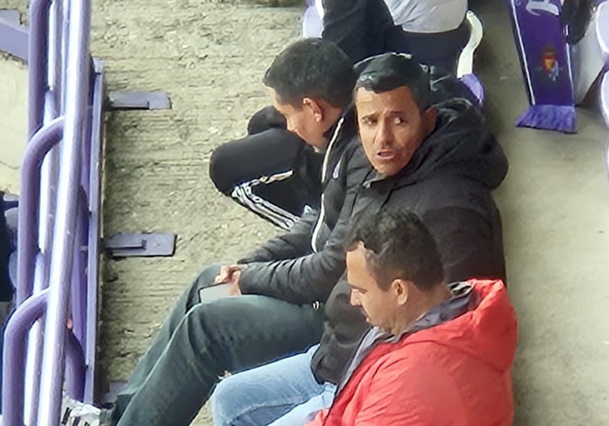 Rafael Dueñas y Hugo Mora viendo el choque entre el Valladolid y el Celta de este mismo sábado en el José Zorrila.