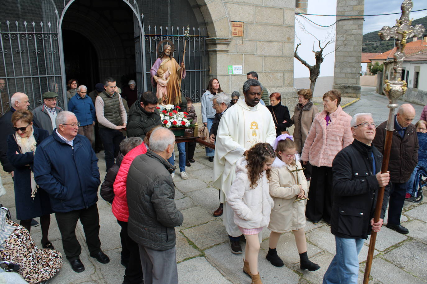 Ledrada honra a San José, patrón de su recidencia