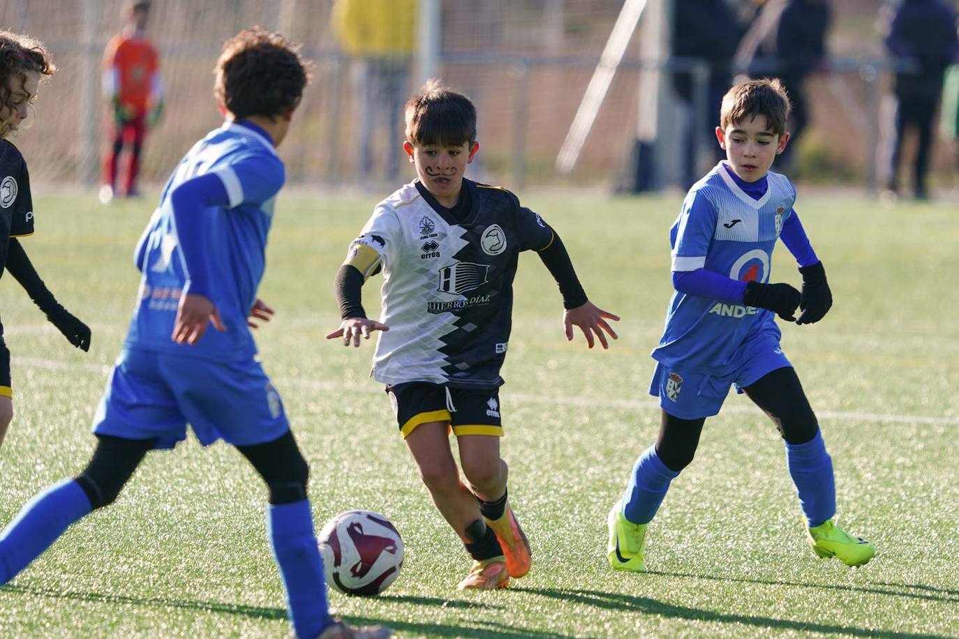 La jornada del fútbol base en Salamanca, en imágenes