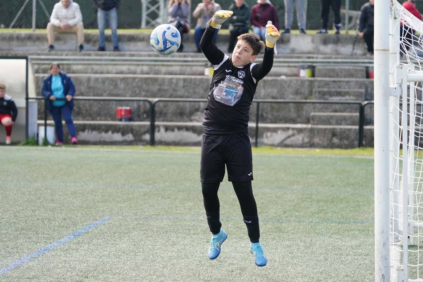 La jornada del fútbol base en Salamanca, en imágenes