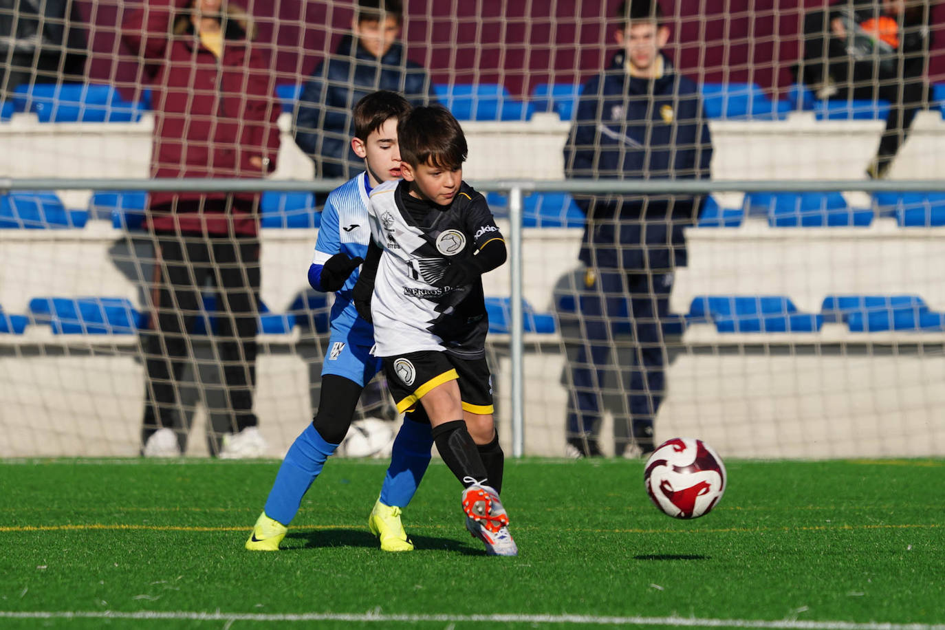 La jornada del fútbol base en Salamanca, en imágenes