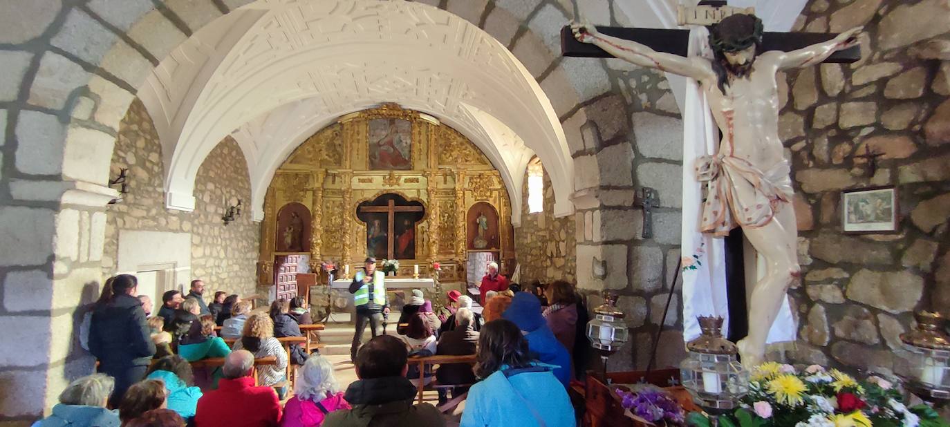 Alaraz acoge el primer encuentro ‘En tu pueblo y en el mio’ que se hace fuera de la sierra