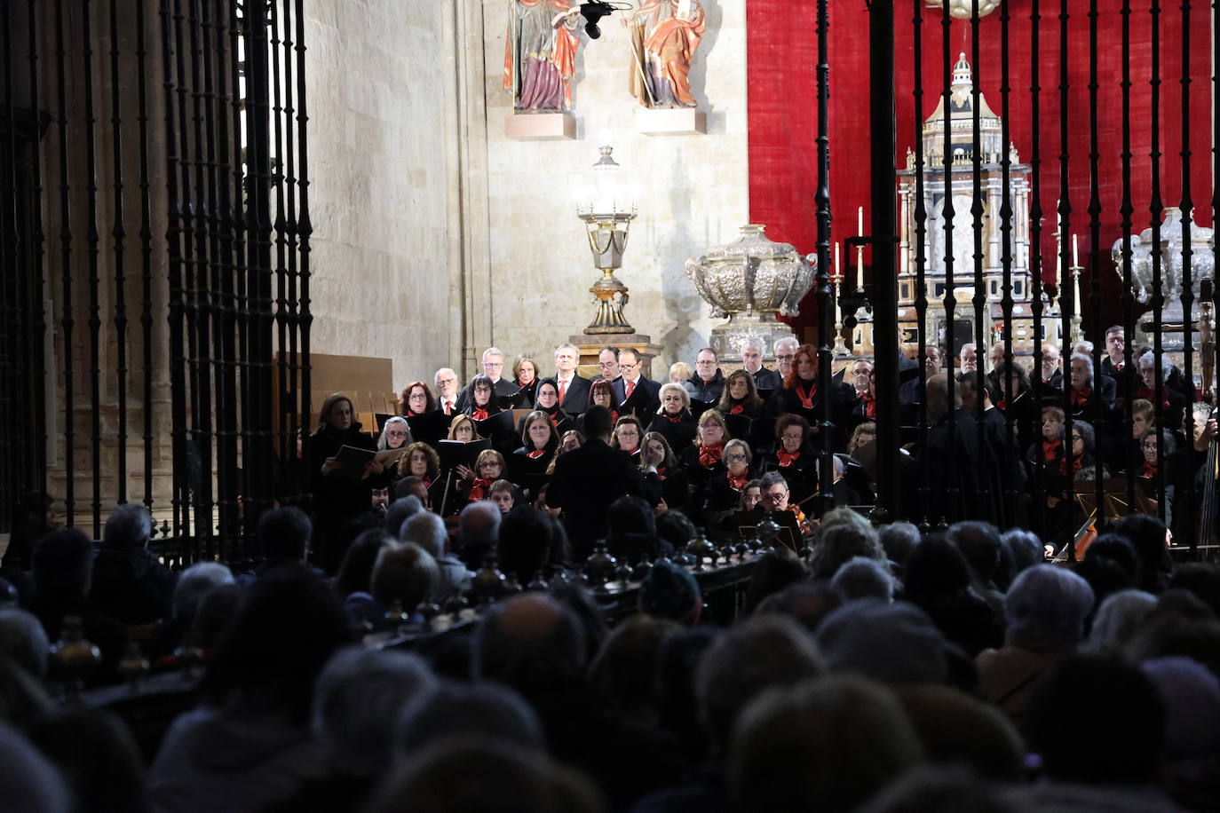 Marchas procesionales y la interpretación del Miserere en un Domingo de Pasión