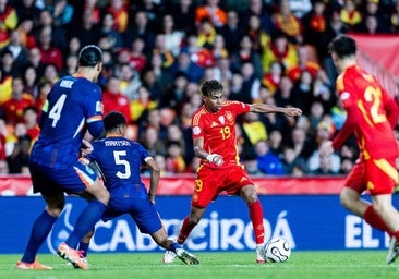 Lamine Yamal, durante el partido de vuelta de los cuartos de final de la Liga de Naciones de la UEFA, disputado en Mestalla.