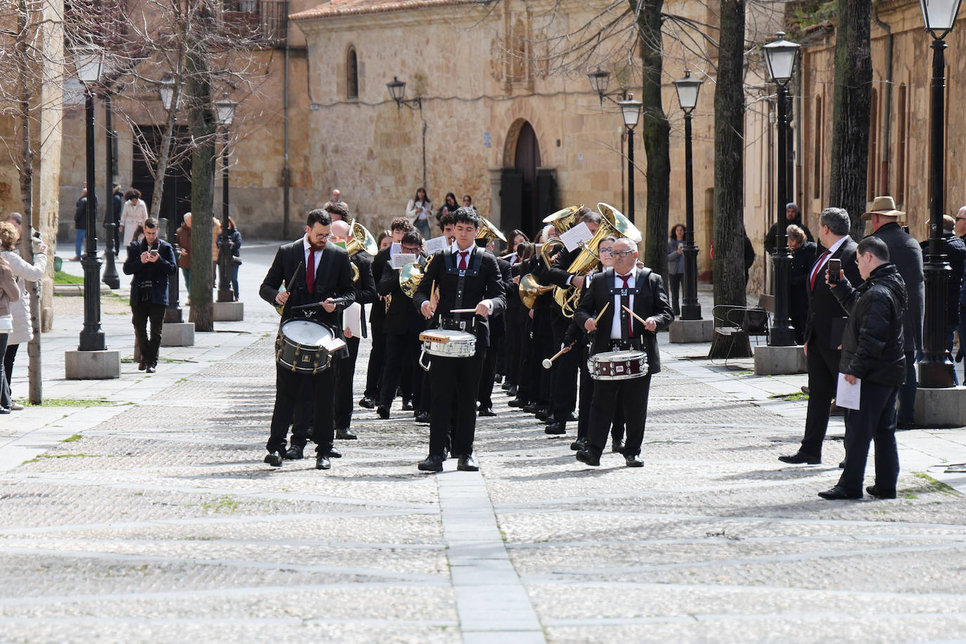 Marchas procesionales y la interpretación del Miserere en un Domingo de Pasión