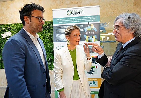 Víctor Monsalvo, María José Coca y Ángel Luis Pérez Buitrago, este jueves.