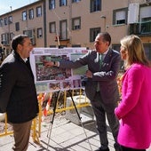 Eloy Ruiz, Fernando Carabias y María José Coca, en las obras de la calle Alondra.