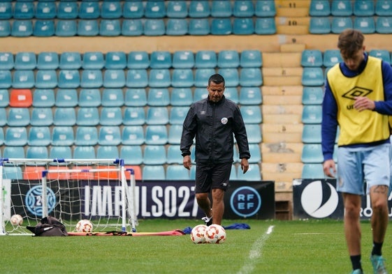 Dueñas, durante un entrenamiento en el Helmántico.