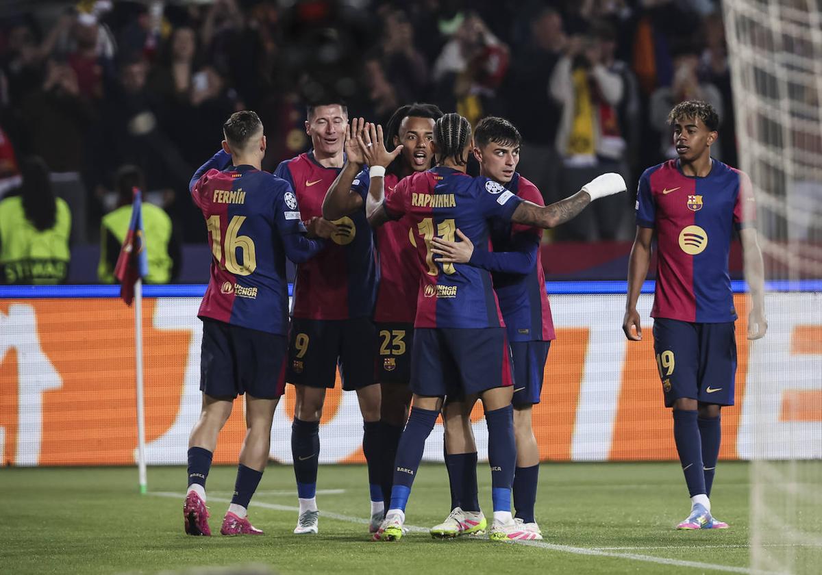 El Barça 'destroza' al Dortmund y avista las 'semis'
