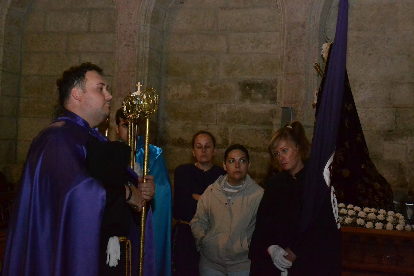 La lluvia impide a La Dolorosa recorrer Ciudad Rodrigo