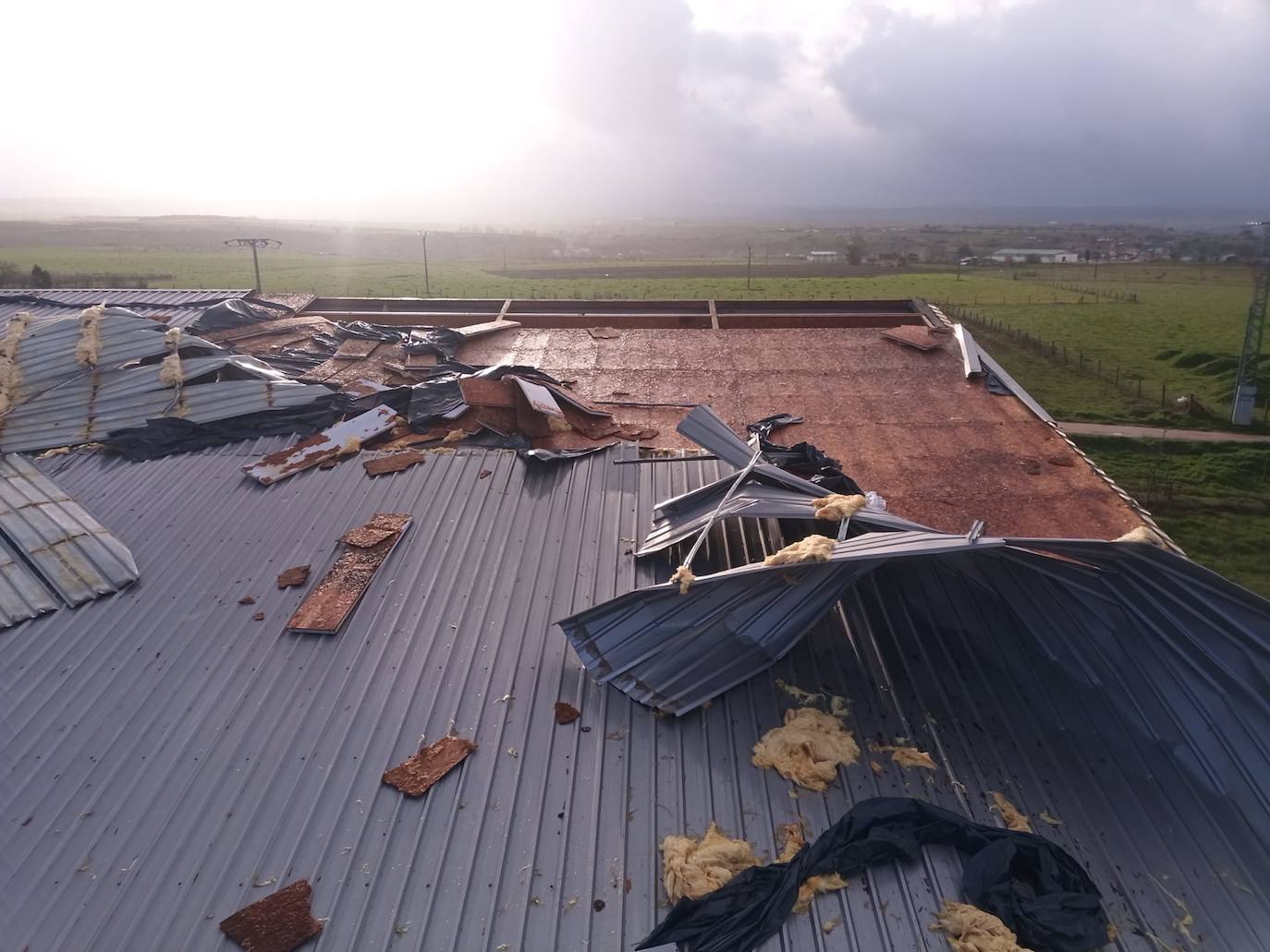 Ciudad Rodrigo inicia la reparación de la cubierta de a piscina