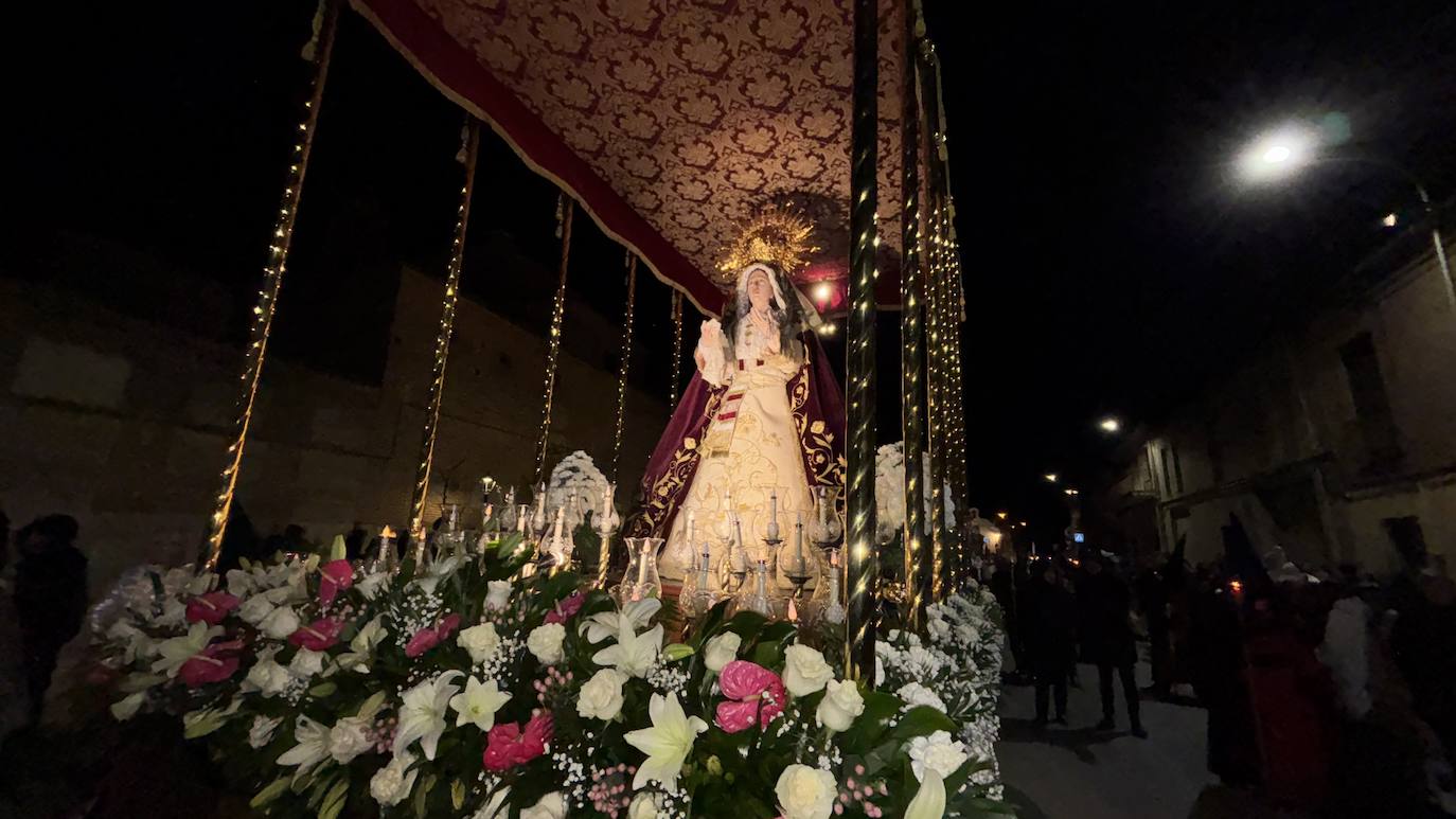 Solemne traslado del Santo Cristo del Humilladero y de Nuestra Señora de las Lágrimas en Peñaranda