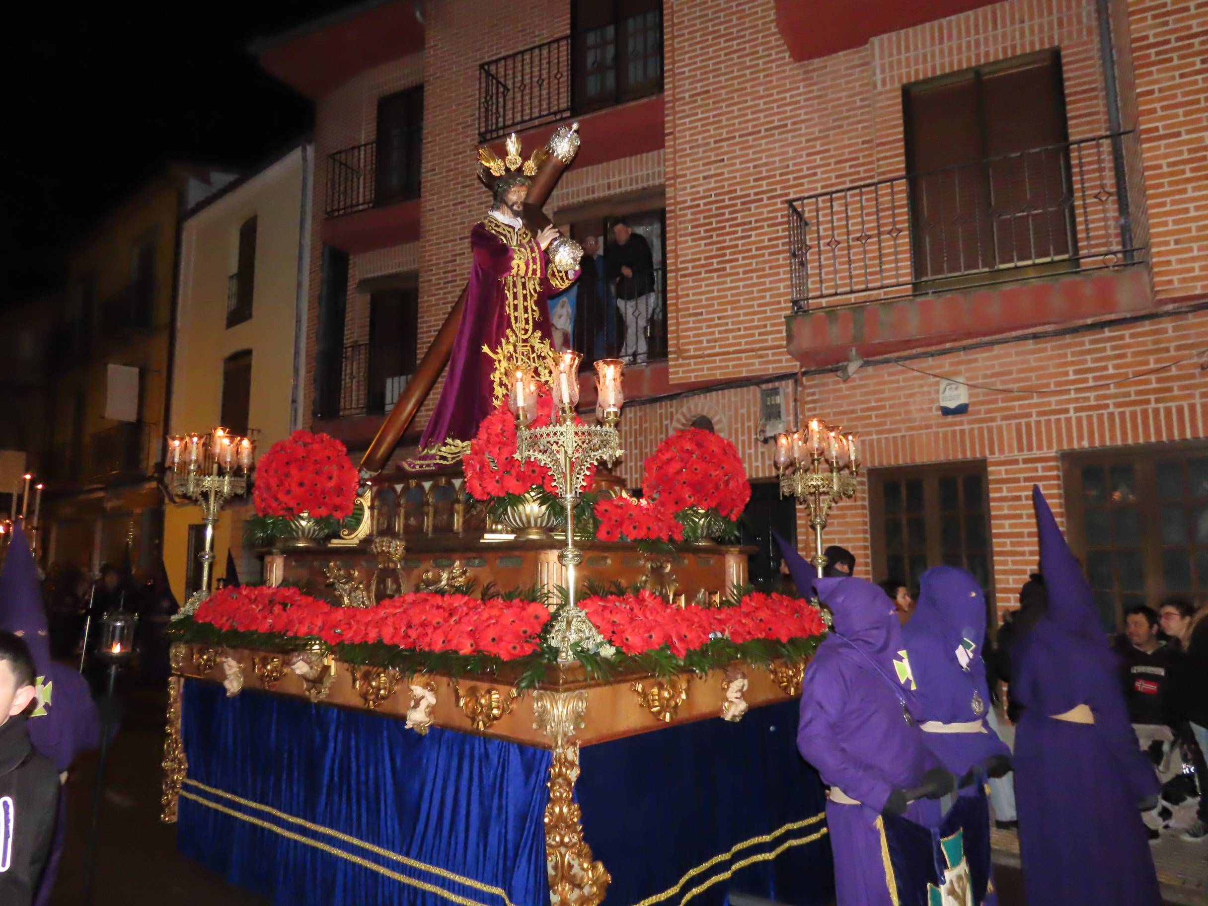 La emoción arranca aplausos en la procesión del Nazareno de Peñaranda de Bracamonte