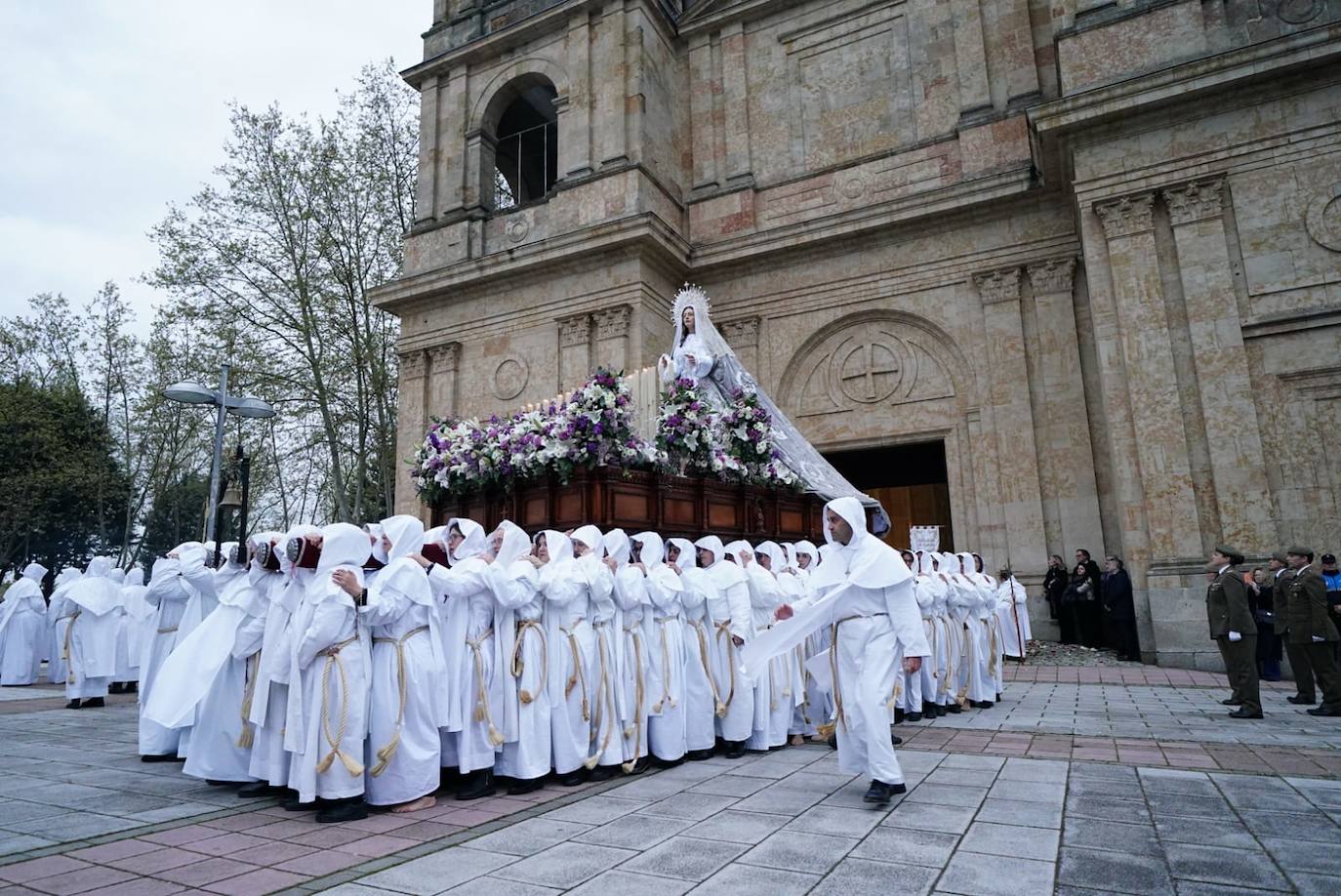 La procesión del Amor y de la Paz, en imágenes