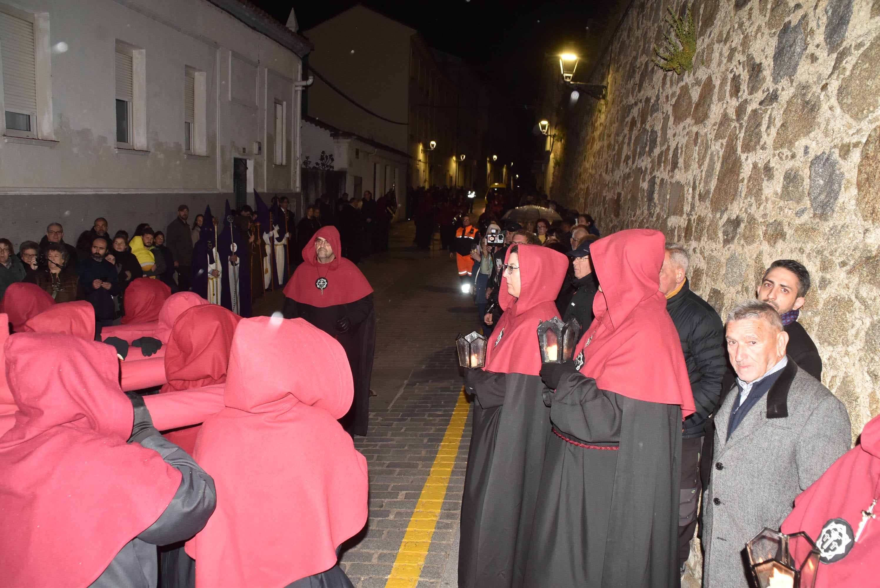 La lluvia acorta la procesión de la Virgen de las Angustias en Béjar