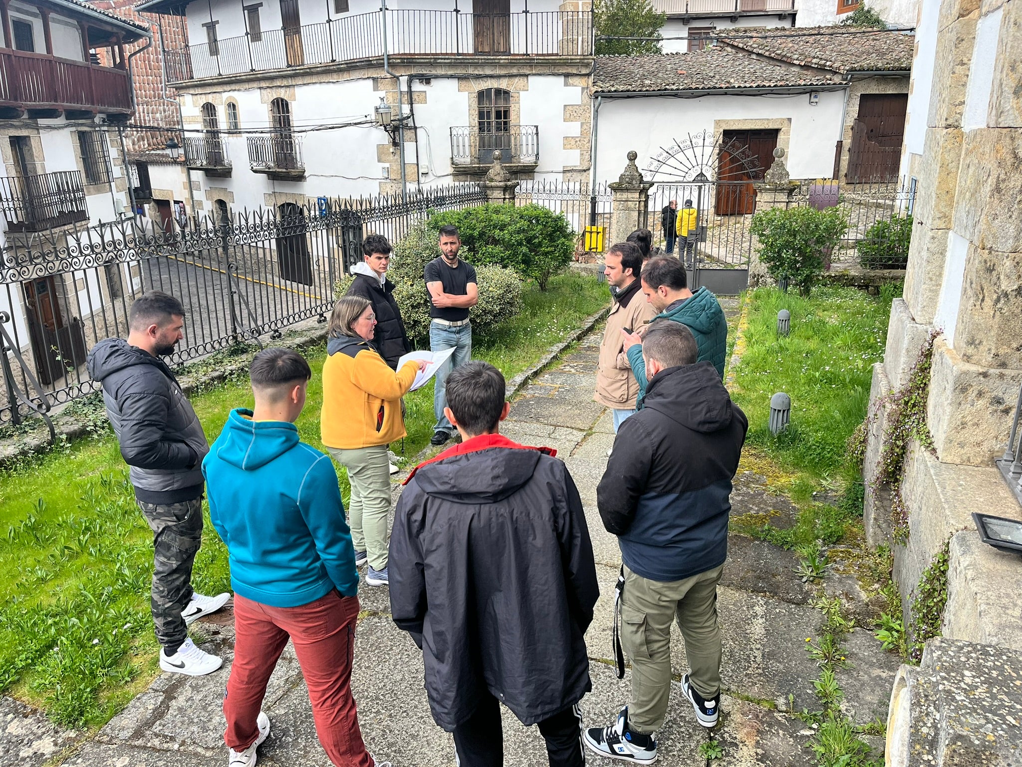 El vía crucis de Candelario gana en juventud