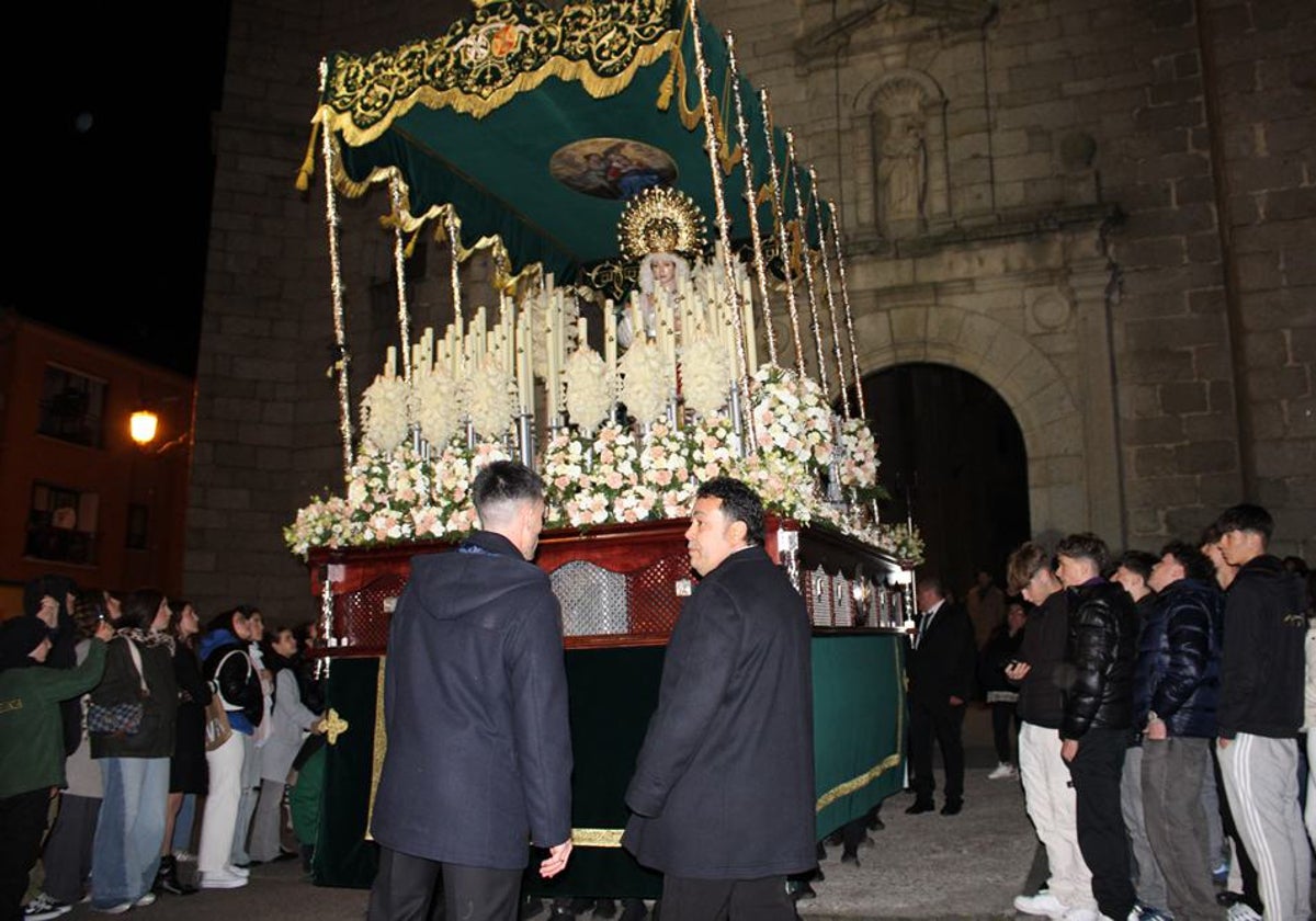 La Esperanza protagoniza la Madrugada en Peñaranda de Bracamonte