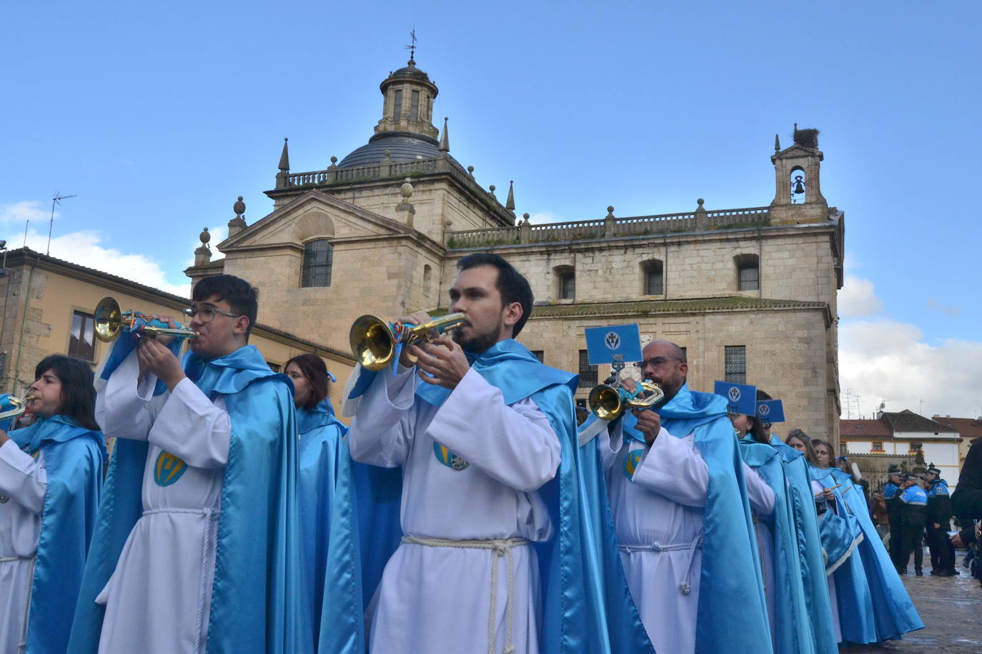 El Santo Entierro recorre Ciudad Rodrigo entre devoción y emoción