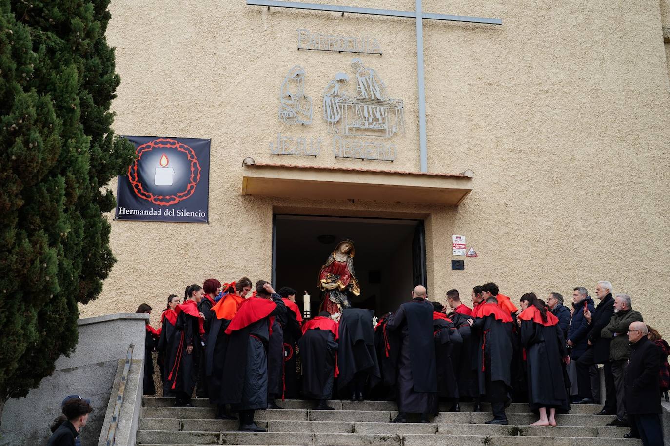 La procesión del Cristo de la Vela, en imágenes