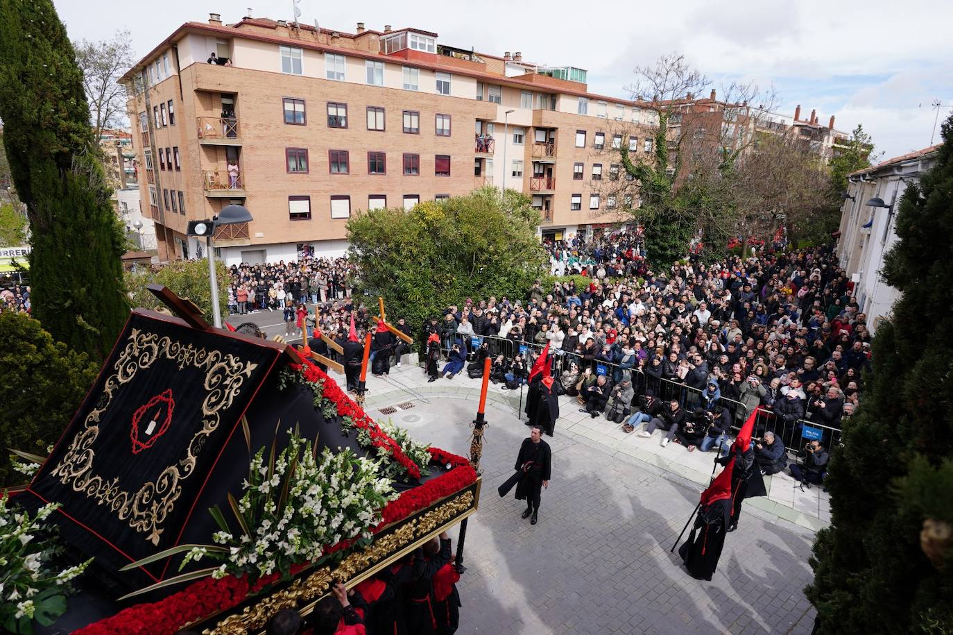 La procesión del Cristo de la Vela, en imágenes