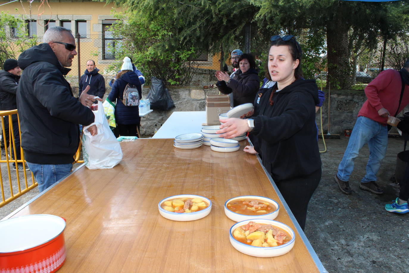 El Tejado no falla a su cita con la comida del Sábado Santo
