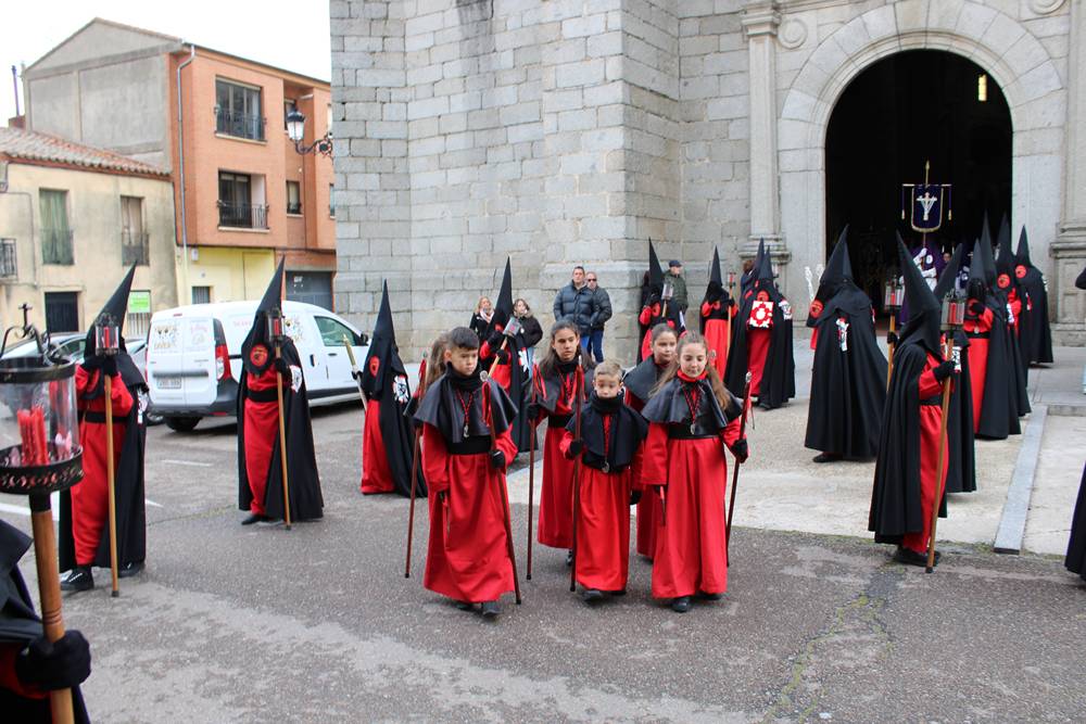 Emocionante procesión del Resucitado en Peñaranda