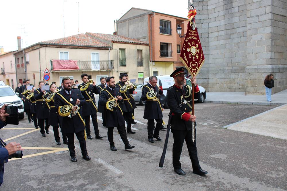 Emocionante procesión del Resucitado en Peñaranda