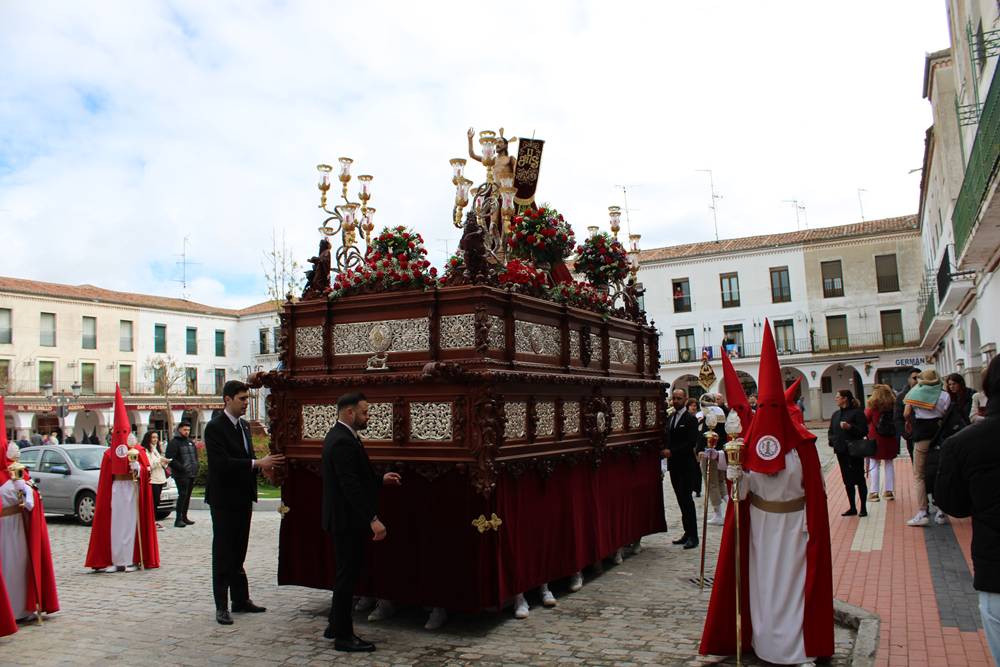 Emocionante procesión del Resucitado en Peñaranda