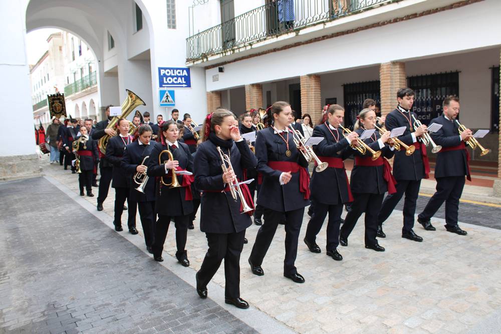 Emocionante procesión del Resucitado en Peñaranda