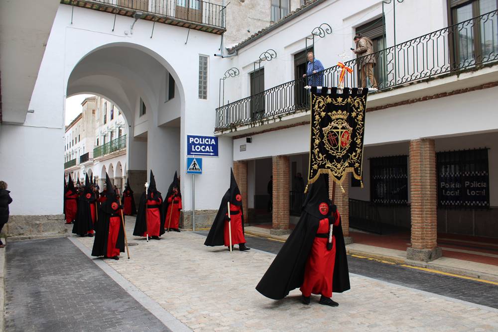 Emocionante procesión del Resucitado en Peñaranda