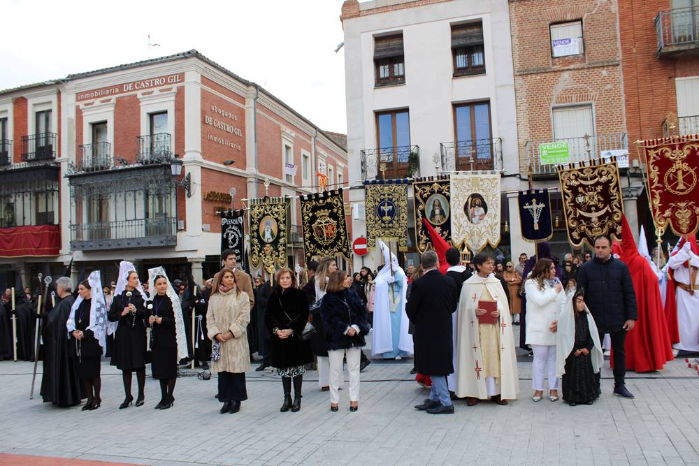 Emocionante procesión del Resucitado en Peñaranda