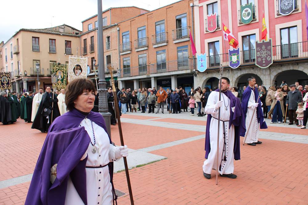Emocionante procesión del Resucitado en Peñaranda