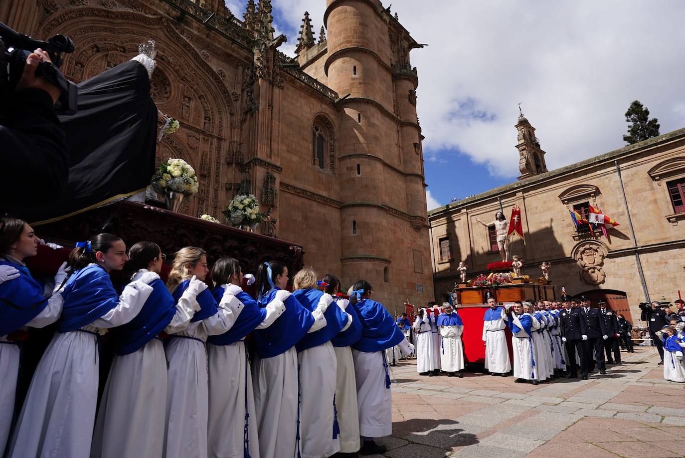 La procesión del Encuentro, en imágenes