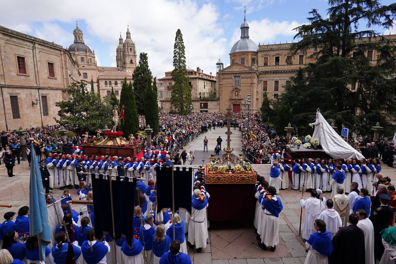 La procesión del Encuentro, en imágenes