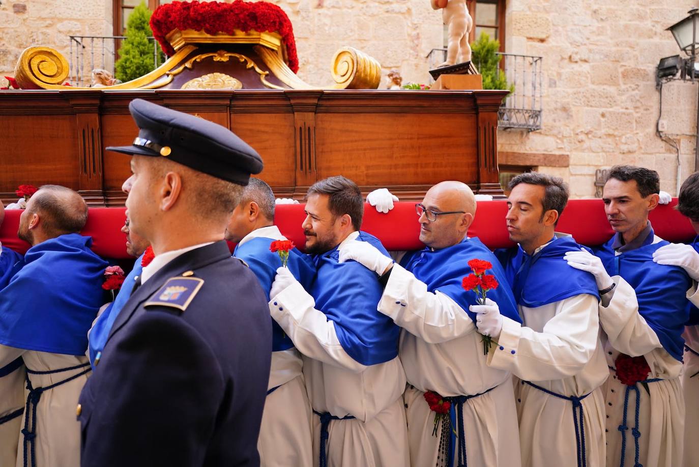 La procesión del Encuentro, en imágenes