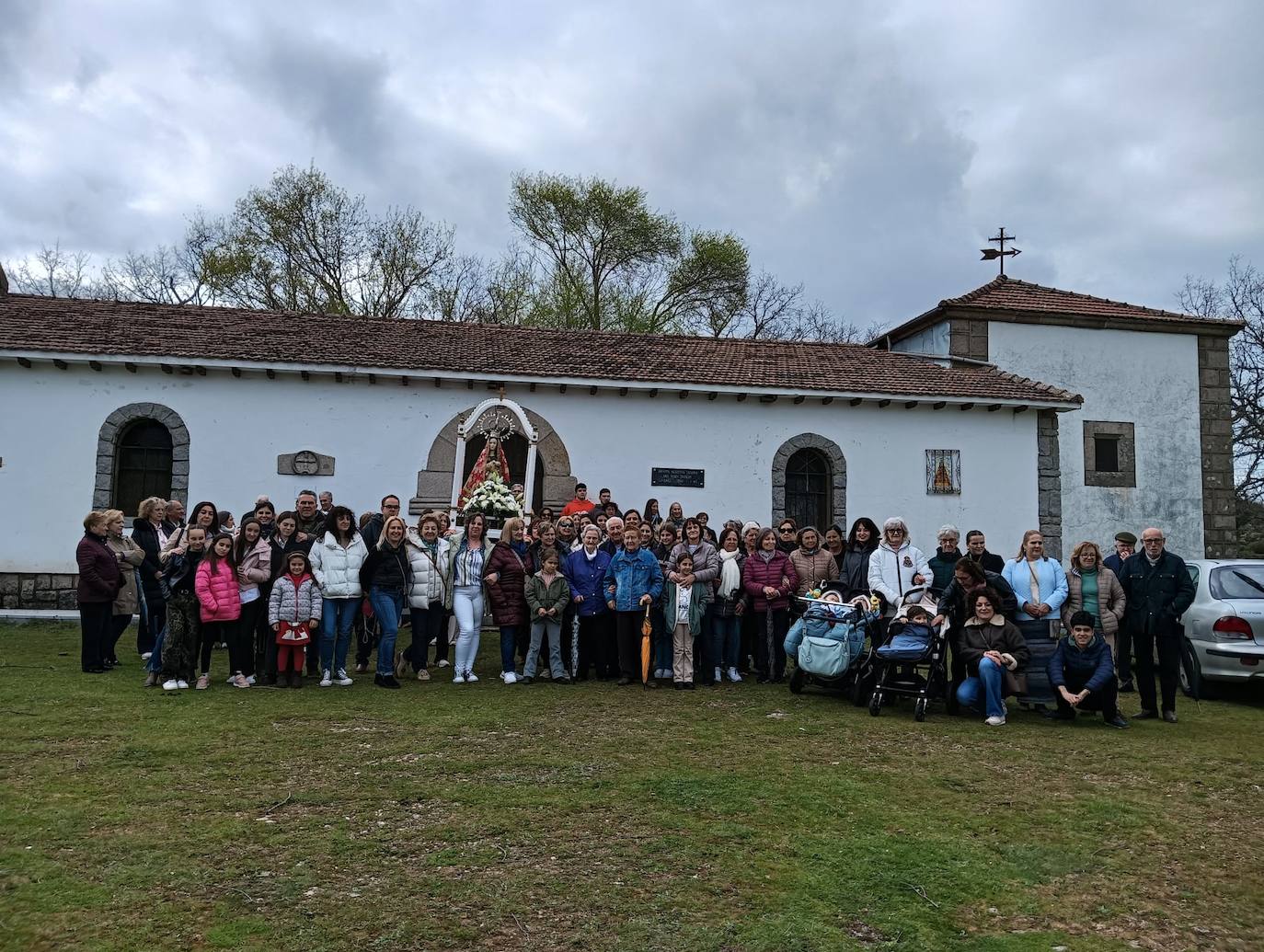 Linares celebra la procesión del encuentro y recibe a la Virgen del Buen Suceso