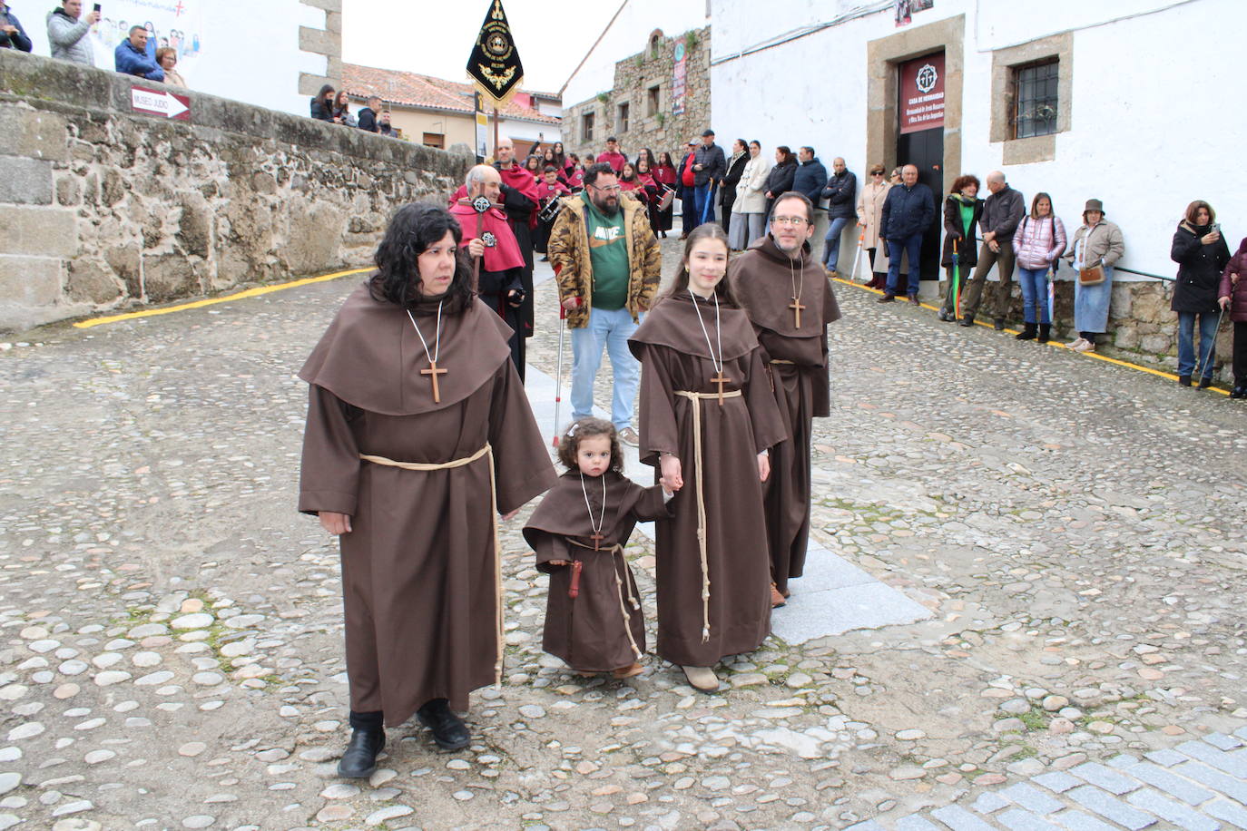 Los niños despiden la Semana Santa bejarana con la procesión de Jesús de Pasión y Gloria