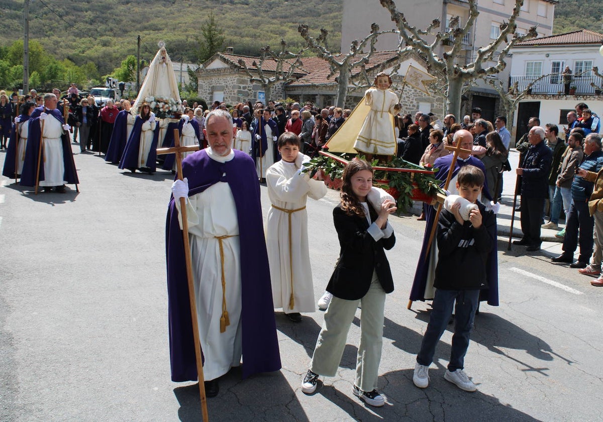 Sanchotello celebra el encuentro de Jesús con su madre