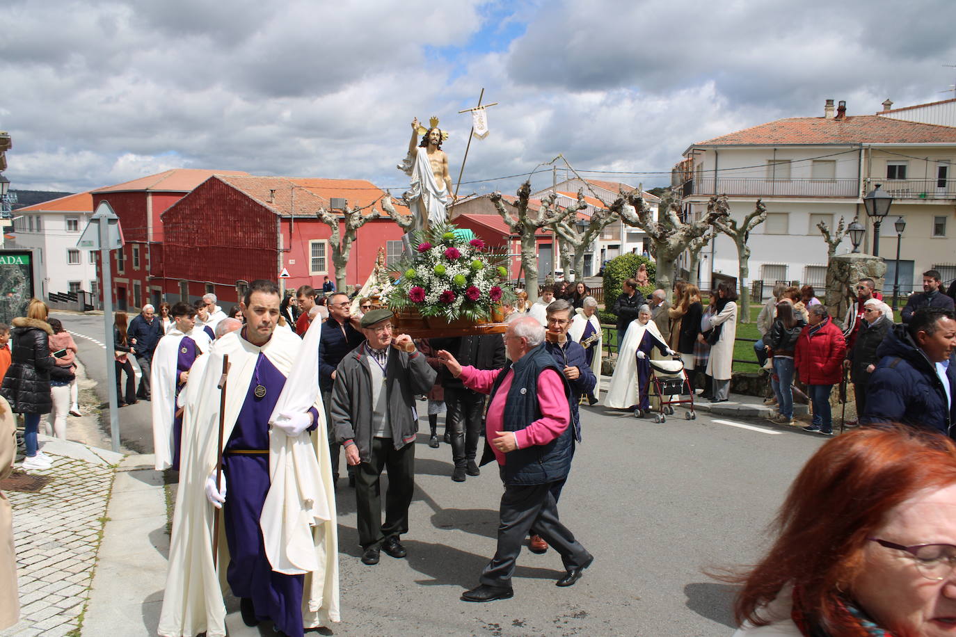 La Virgen de la Yedra celebra el encuentro con su hijo en Ledrada