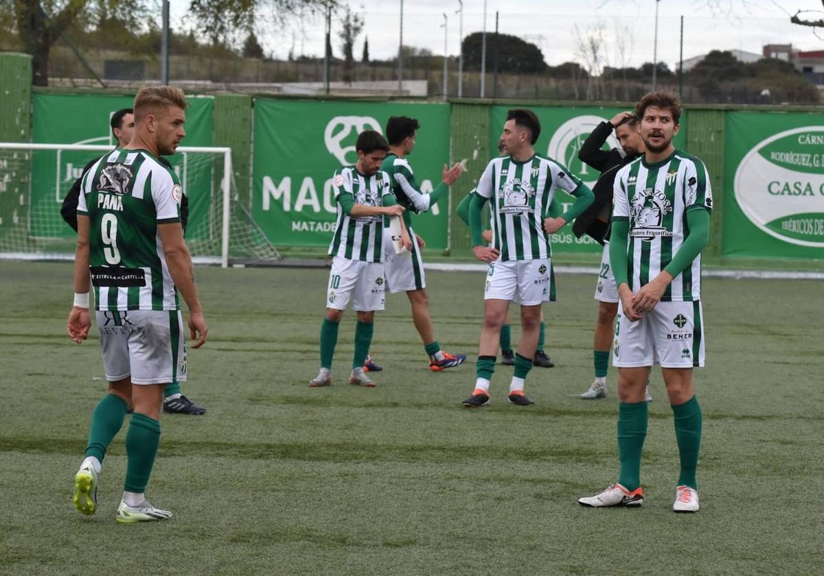 El Guijuelo cae goleado contra el Numancia (1-4) y consuma el descenso a Tercera Federación