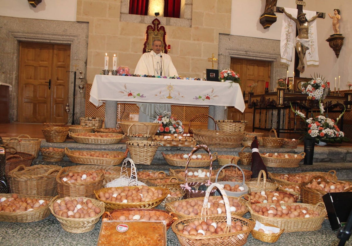 Récord en Fuenterroble de Salvatierra: 6.168 huevos para el Cristo del Socorro