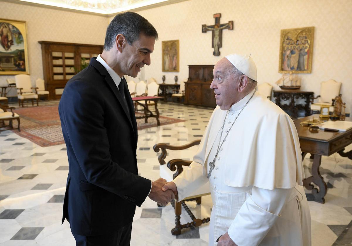 España decreta tres días de luto oficial por la muerte del papa Francisco