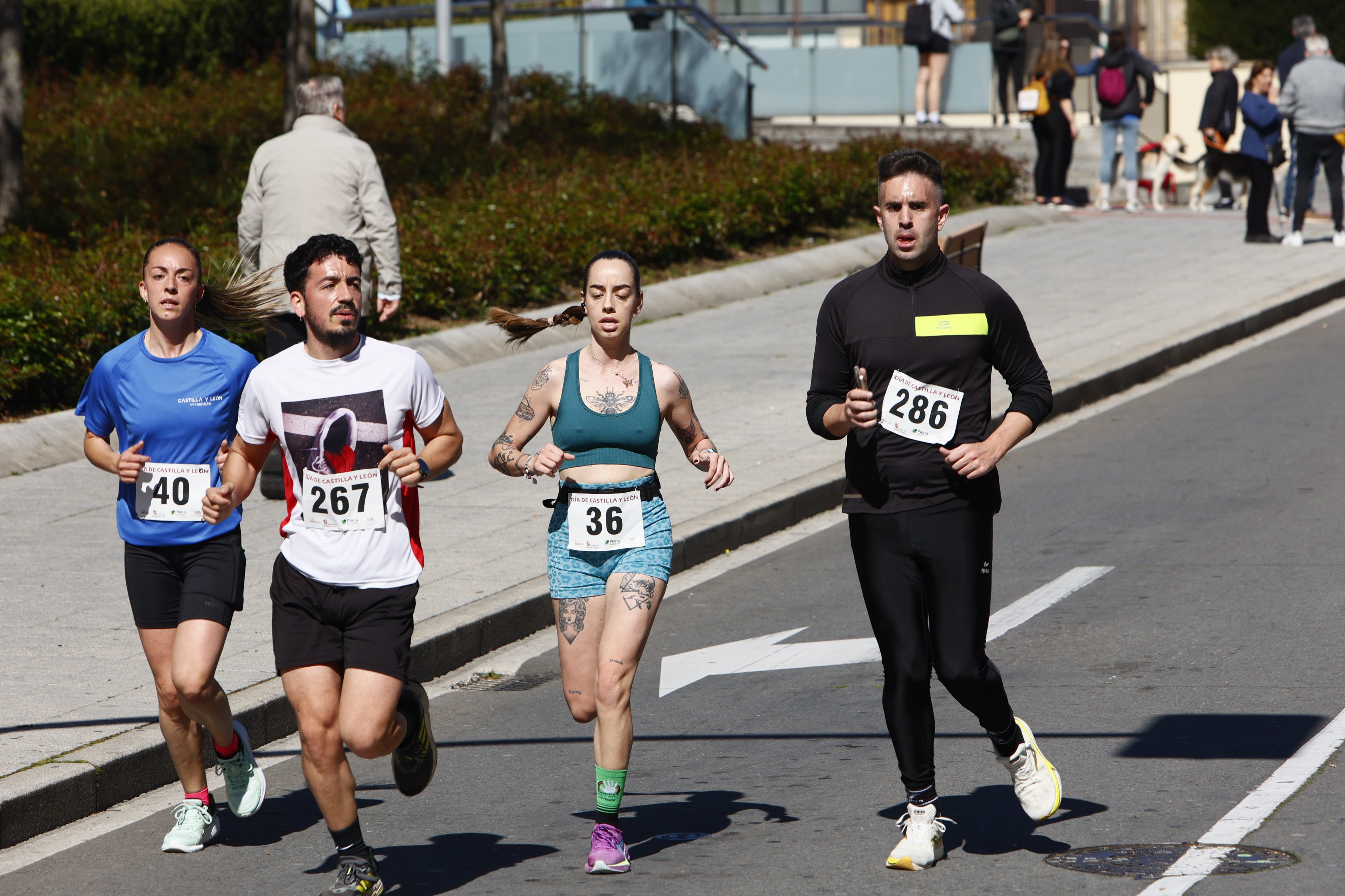 Un millar de participantes en la carrera por el Día de Castilla y León