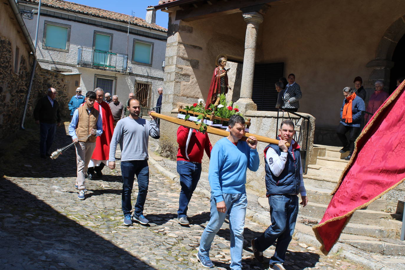 San Jorge bendice los campos del Alagón